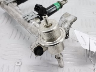 Форсунка, ориг. номер 98MF-9F593-BB, Ford Focus 2001-2005
