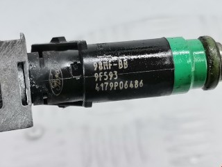 Форсунка, ориг. номер 98MF-9F593-BB, Ford Focus 2001-2005