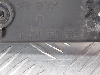 Крепление фары правой, ориг. номер XBU000020, 1301329337, Land Rover Range Rover 2002-2005