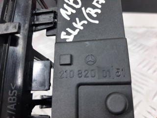 Кнопка подогрева сидений, ориг. номер A1706800936, Mercedes SLK R170 1996-2000