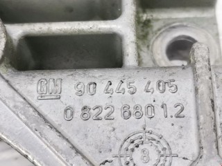 Кронштейн двигателя, ориг. номер 90445405, Opel Vectra 1995-2000