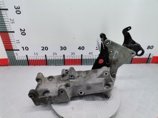 Кронштейн генератора, ориг. номер 9146253, Volvo S40 1995-2000