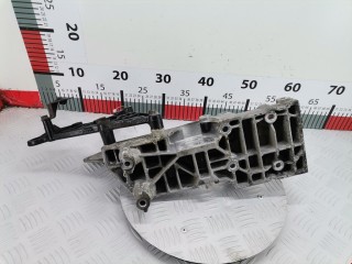 Кронштейн генератора, ориг. номер 9146253, Volvo S40 1995-2000