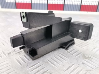 Кронштейн BMW 8 G14/G15/G16 2018-2022