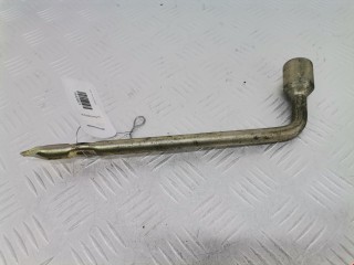 Ключ колесный (балонный), ориг. номер MB950703, Mitsubishi Space Star 1998-2002