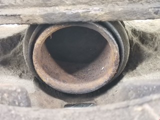 Суппорт передний левый, ориг. номер 4605A201, Mitsubishi L200 1996-2005