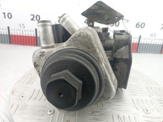 Корпус масляного фильтра, ориг. номер 045115389J, 045115389H, Volkswagen Passat 2005-2010
