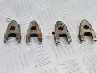Скоба (кронштейн) крепления форсунки, ориг. номер 1661000Q0F, Nissan X-Trail 2007-2011