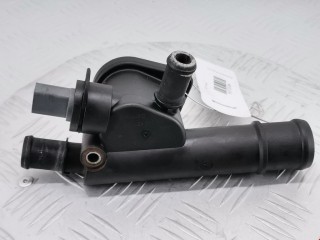 Фланец (тройник) системы охлаждения Volkswagen Touran 2006-2010
