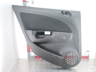 Обшивка двери задней левой (дверная карта) Opel Corsa 2006-2011