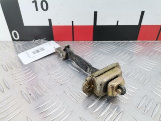 Ограничитель открывания двери передней, ориг. номер 80430BU000, Nissan Almera Tino 2000-2003
