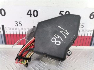 Блок предохранителей Volkswagen Passat 2000-2005