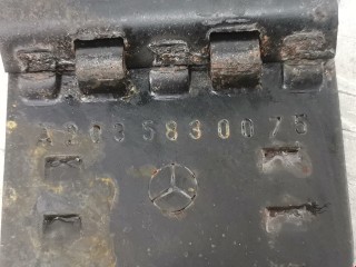 Упор противооткатный, ориг. номер A2035830075, Mercedes C W203 2000-2004