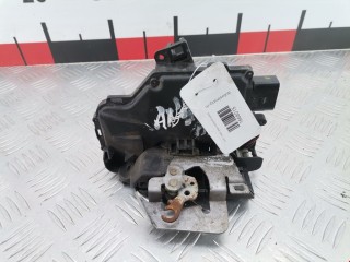 Замок двери передней правой Audi A6 1997-2001