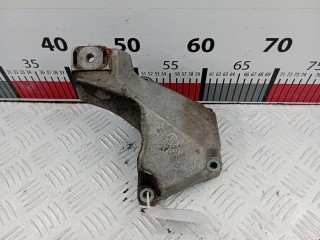 Кронштейн двигателя Audi A6 1997-2001