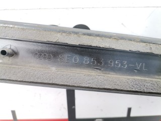 Молдинг двери передней левой, ориг. номер 8E0853953, Audi A4 2000-2006