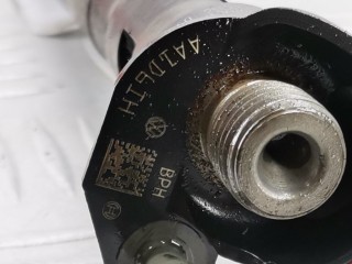 Форсунка, ориг. номер 0445116030, 03L130277, Volkswagen Golf 2003-2009