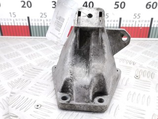 Кронштейн двигателя Audi A6 1997-2001