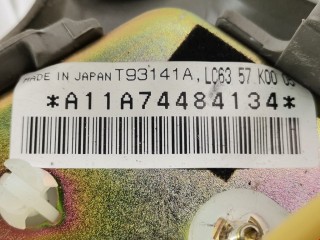 Подушка безопасности водителя, ориг. номер LC6357K0005, LC6357K00A, Mazda Premacy 1999-2001