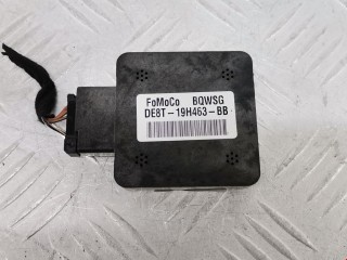 Усилитель антенны, ориг. номер DE8T19H463BB, 1945263, Ford Focus 2011-2015