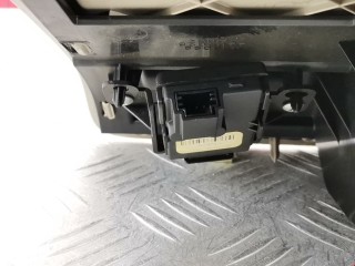 Бардачок, ориг. номер 1102039BD1, Jeep Commander 2005-2010