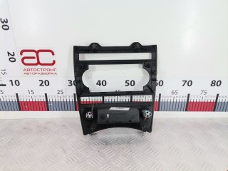 Накладка декоративная на торпедо, ориг. номер 68271F, Jeep Commander 2005-2010