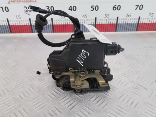 Замок двери передней правой Volkswagen Golf 1991-2000