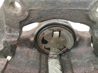 Суппорт передний левый, ориг. номер 8E0615123D, Volkswagen Passat 1996-2001