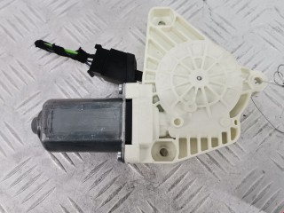 Моторчик стеклоподъемника, ориг. номер A1698204242, Mercedes A W169 2004-2008