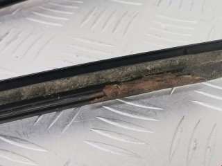 Молдинг стекла лобового, ориг. номер 4B9854327A, Audi A6 1997-2001
