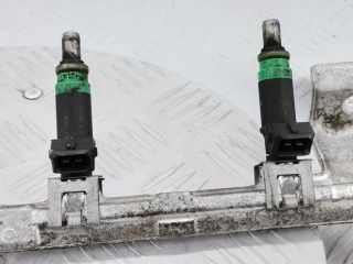 Форсунка, ориг. номер 98MF-9F593-BB, Ford Focus 2001-2005