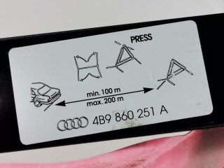 Знак аварийной остановки, ориг. номер 4B9860251A, Audi A6 1997-2001
