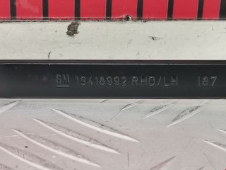 Щеткодержатель (поводок стеклоочистителя, дворник), ориг. номер 13418992, Opel Astra 2012-2018