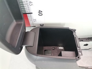 Подлокотник, ориг. номер 846103U010, Kia Sportage 2010-2014