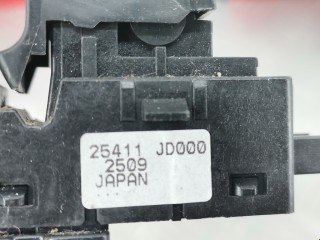 Кнопка стеклоподъемника, ориг. номер 25411JD000, Nissan Qashqai 2006-2010