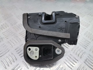 Замок двери передней правой, ориг. номер 13579519, 915C3039078, Opel Astra 2012-2018