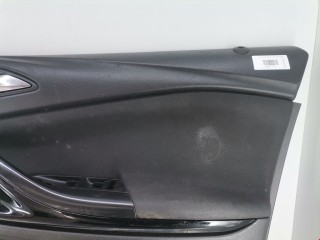 Обшивка двери передней правой (дверная карта), Opel Astra 2012-2018