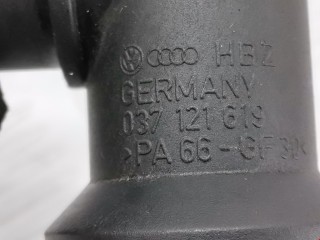 Фланец (тройник) системы охлаждения, ориг. номер 037121619, Volkswagen Golf 1974-1993