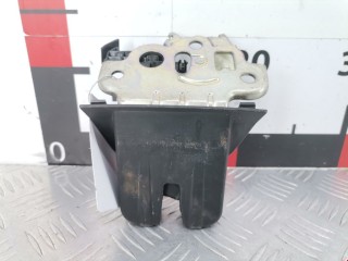 Замок багажника Audi Q5 2008-2012