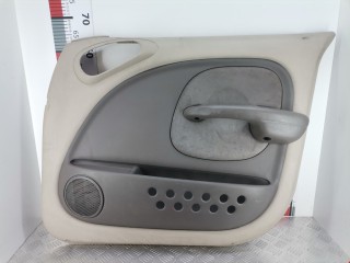 Обшивка двери передней правой (дверная карта) Chrysler PT-Cruiser 2000-2006
