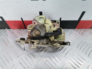 Замок двери задней левой, ориг. номер 90159254, D20173310A, Mazda Demio 1999-2003