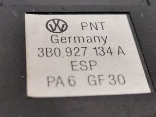 Кнопка антипробуксовочной системы (ABS/ESP), ориг. номер 3B0927134A, Volkswagen Passat 1996-2001