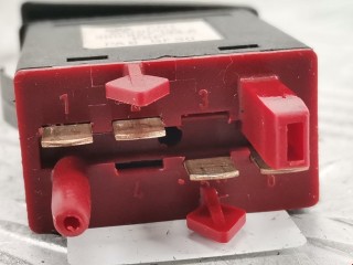 Кнопка антипробуксовочной системы (ABS/ESP), ориг. номер 3B0927134A, Volkswagen Passat 1996-2001