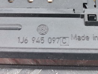 Стоп-сигнал, ориг. номер 1J6945097C, 1J6945131C, Volkswagen Golf 1997-2006