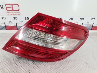 Фонарь задний правый Mercedes C W204 2007-2011