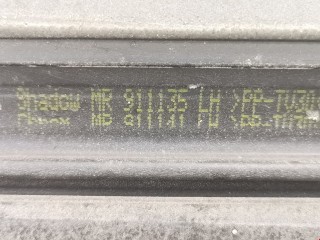 Молдинг двери передней левой, ориг. номер MR911135, Mitsubishi Space Star 1998-2002