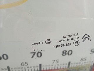 Стекло двери передней правой, ориг. номер 9202Q6, Citroen C4 2004-2014