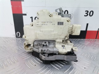 Замок двери передней правой, ориг. номер 8J2837016A, Volkswagen Touareg 2010-2014