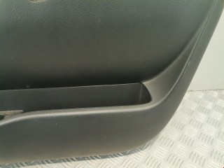 Обшивка двери передней правой (дверная карта), Toyota Corolla Verso 2004-2007