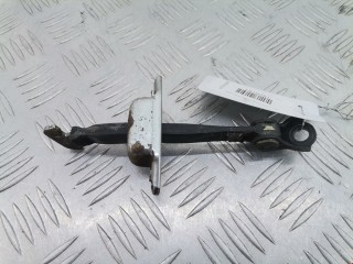 Ограничитель открывания двери, ориг. номер 686300K020, Toyota Hilux 2005-2008